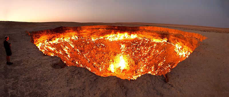 Darvaza crater