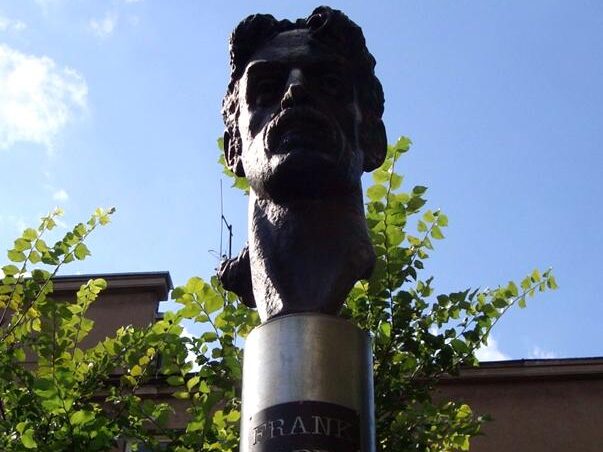 Frank Zappa Statue